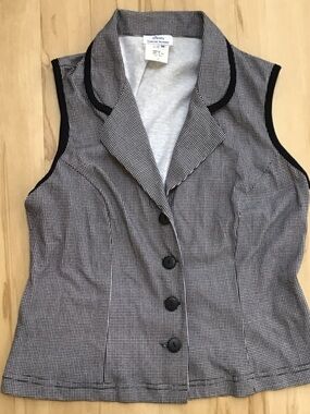 Vintage Sleeveless Houndstooth Button Front Vest Black White Made In USA NWT